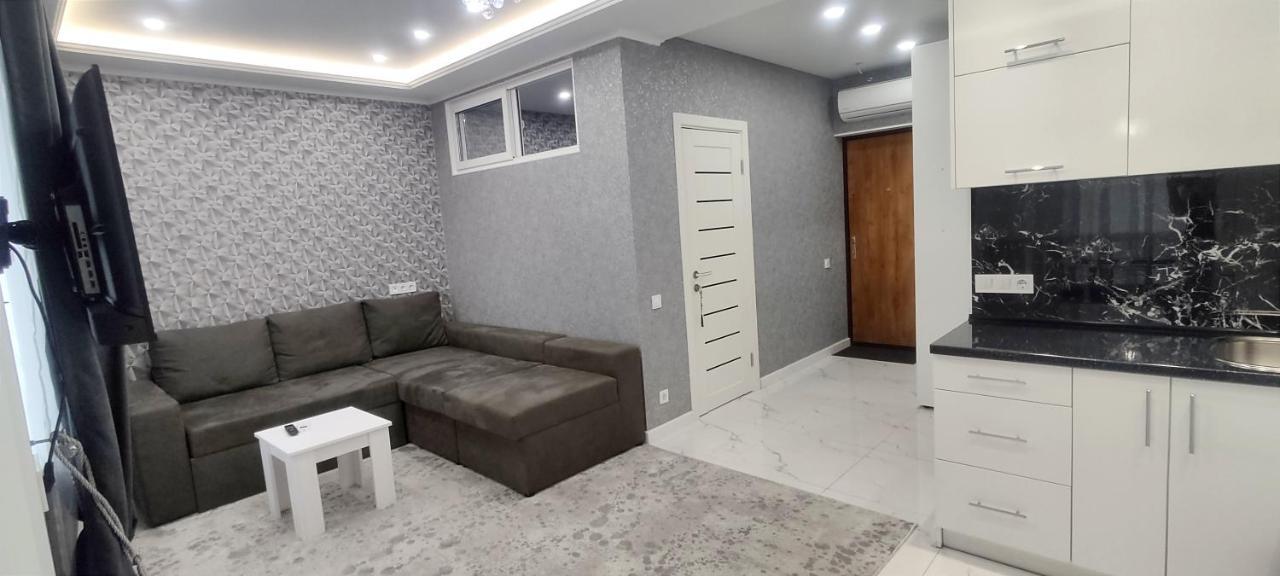 Malinki Appartement Odessa Buitenkant foto