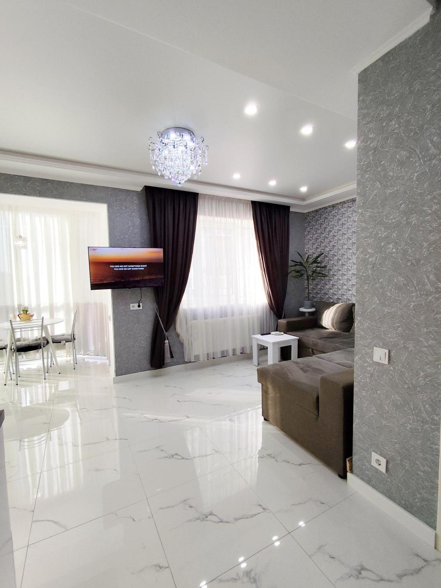 Malinki Appartement Odessa Buitenkant foto